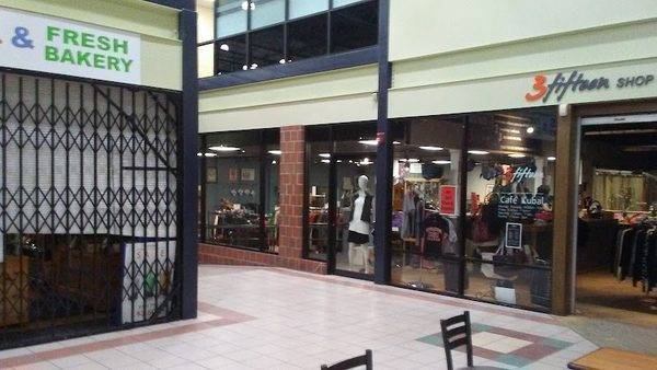 Marshall Square Mall