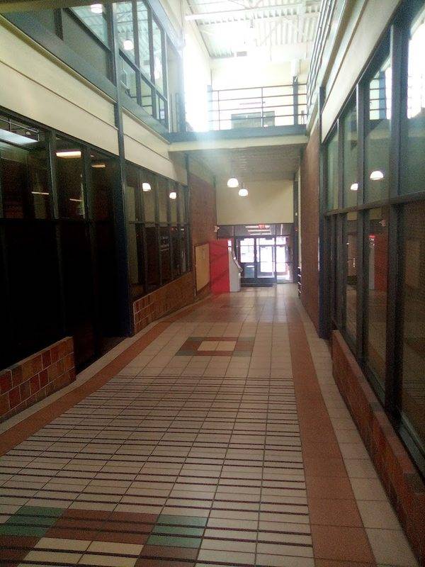 Marshall Square Mall